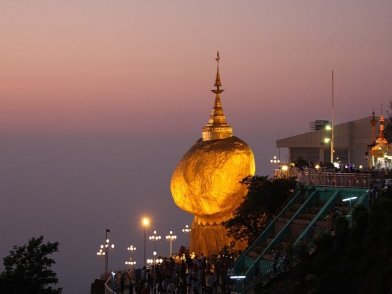 Myanmar-Golden Rock